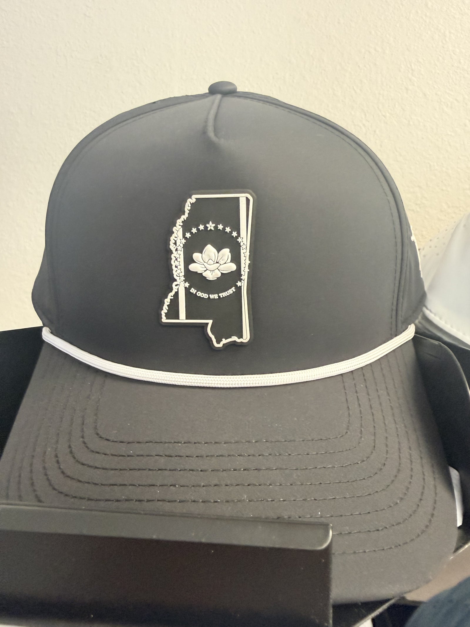 Branded Bills Mississippi Vintage Curved Hat - Black